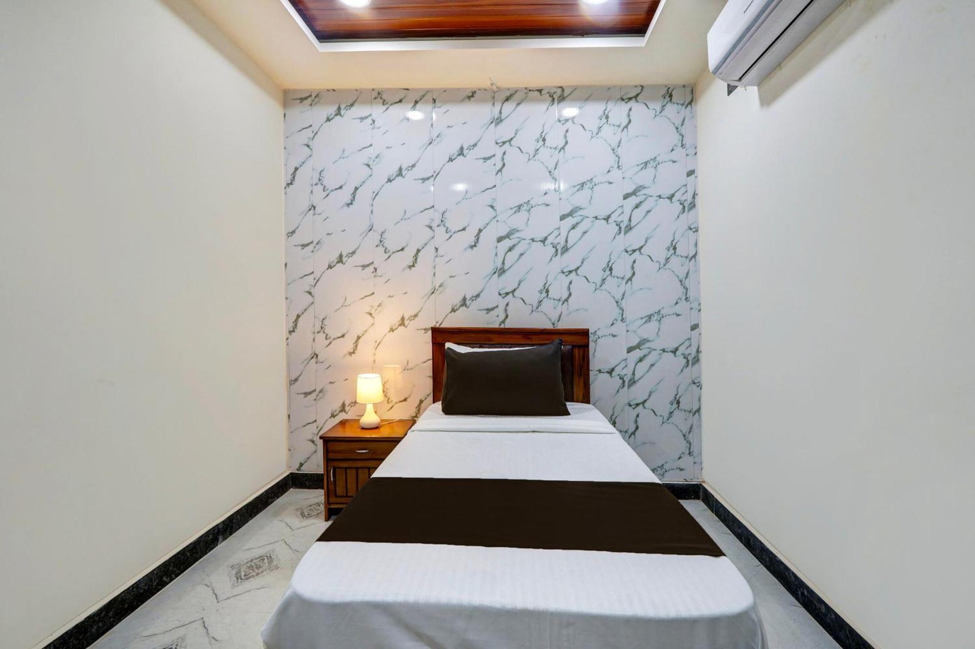 Hotel Super Collection O Gachibowli Phase 2 Near Isb Exterior foto