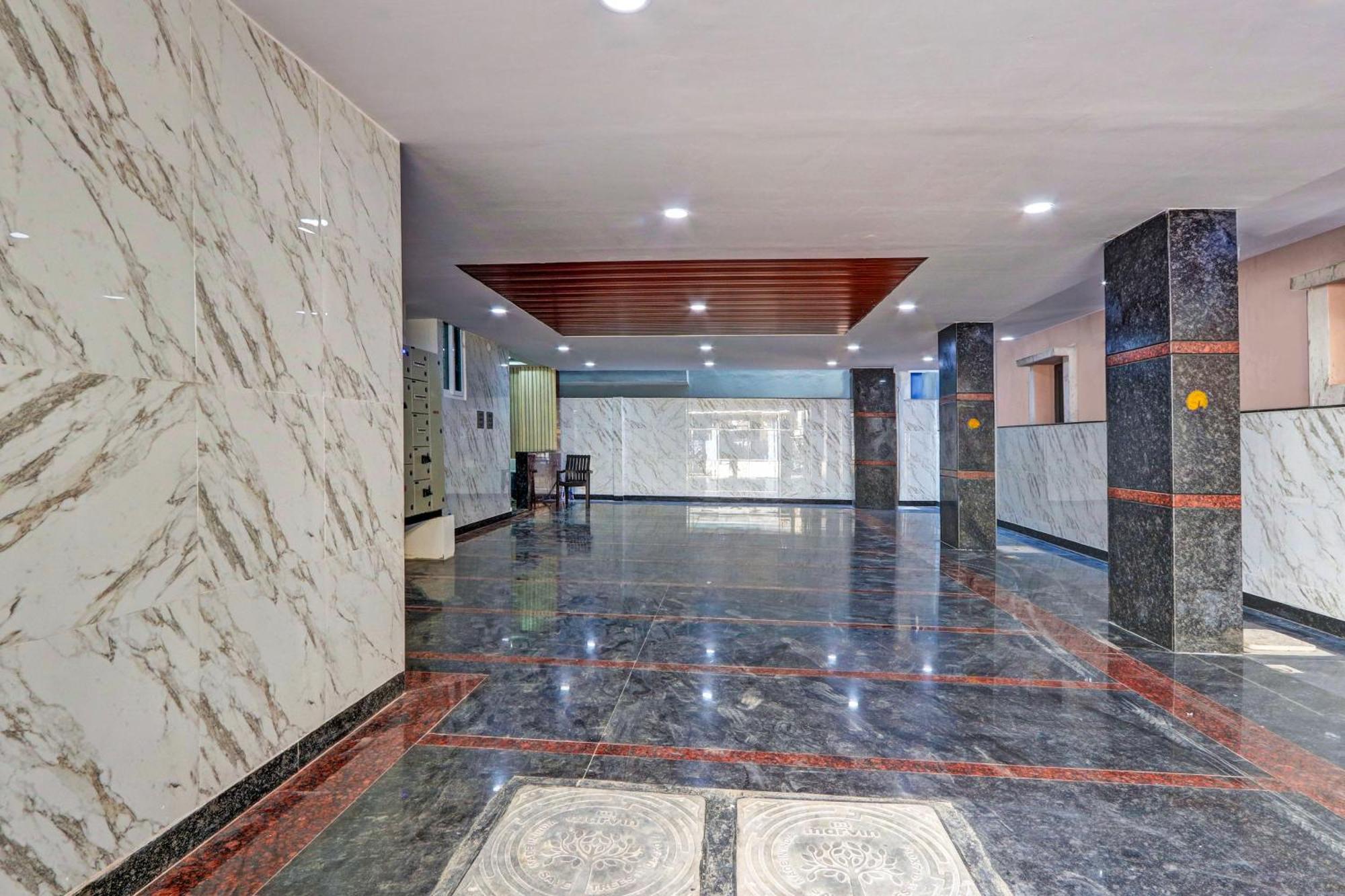 Hotel Super Collection O Gachibowli Phase 2 Near Isb Exterior foto